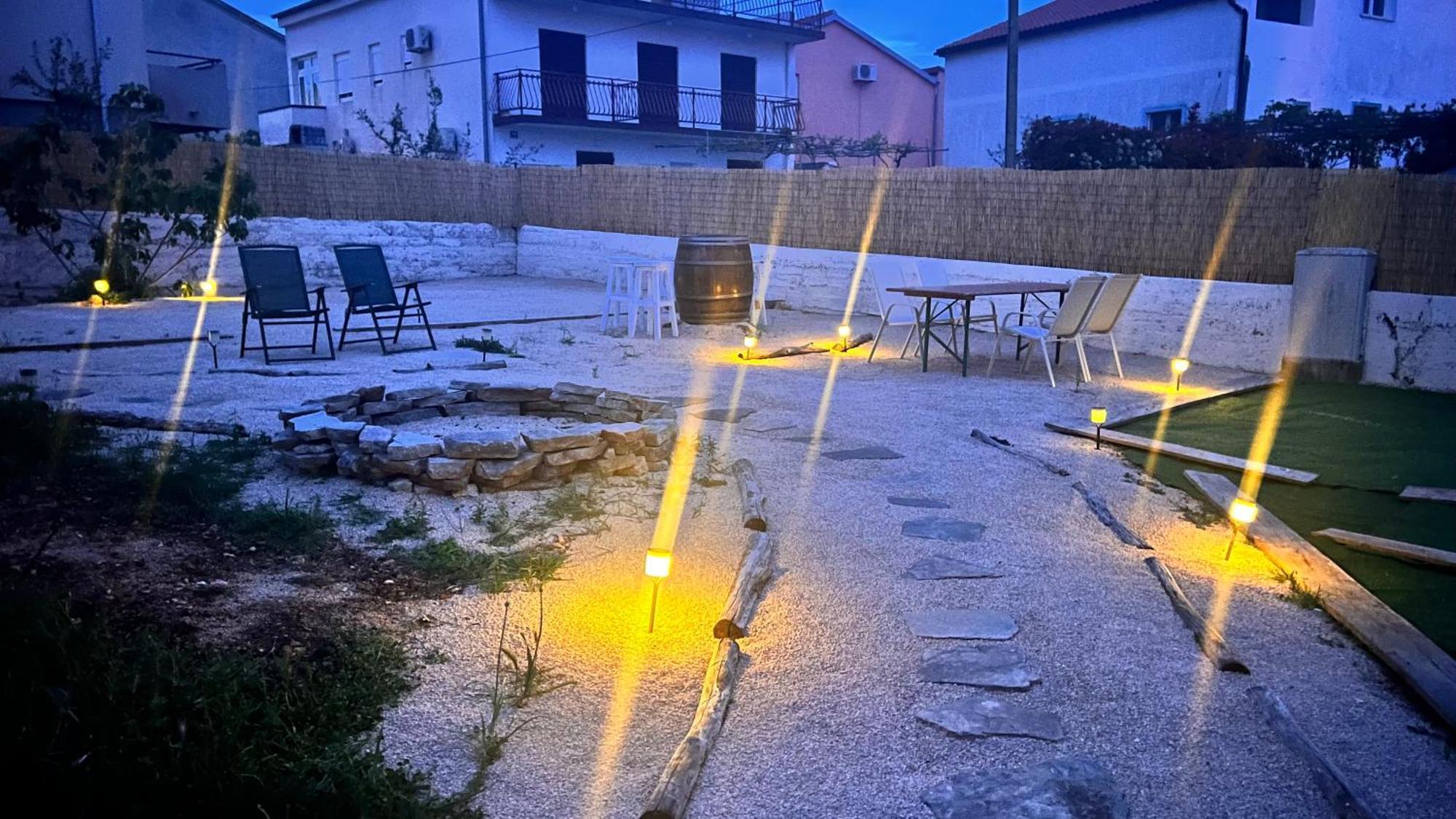 Luxury Beach Apartment W Sunset Sea Views シベニク エクステリア 写真